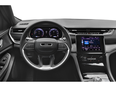 2025 Jeep Grand Cherokee Laredo 4x4