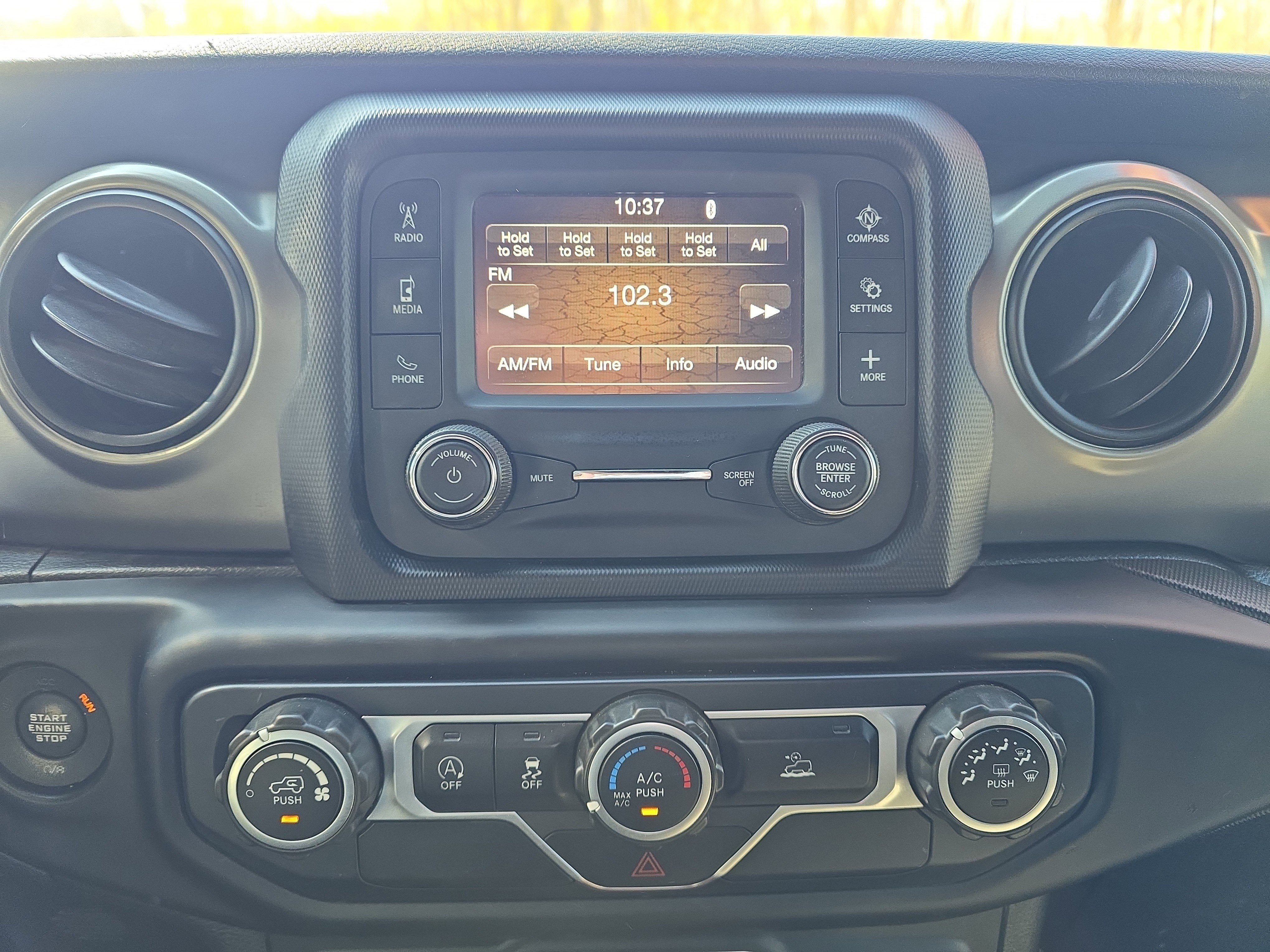 2020 Jeep Gladiator Sport