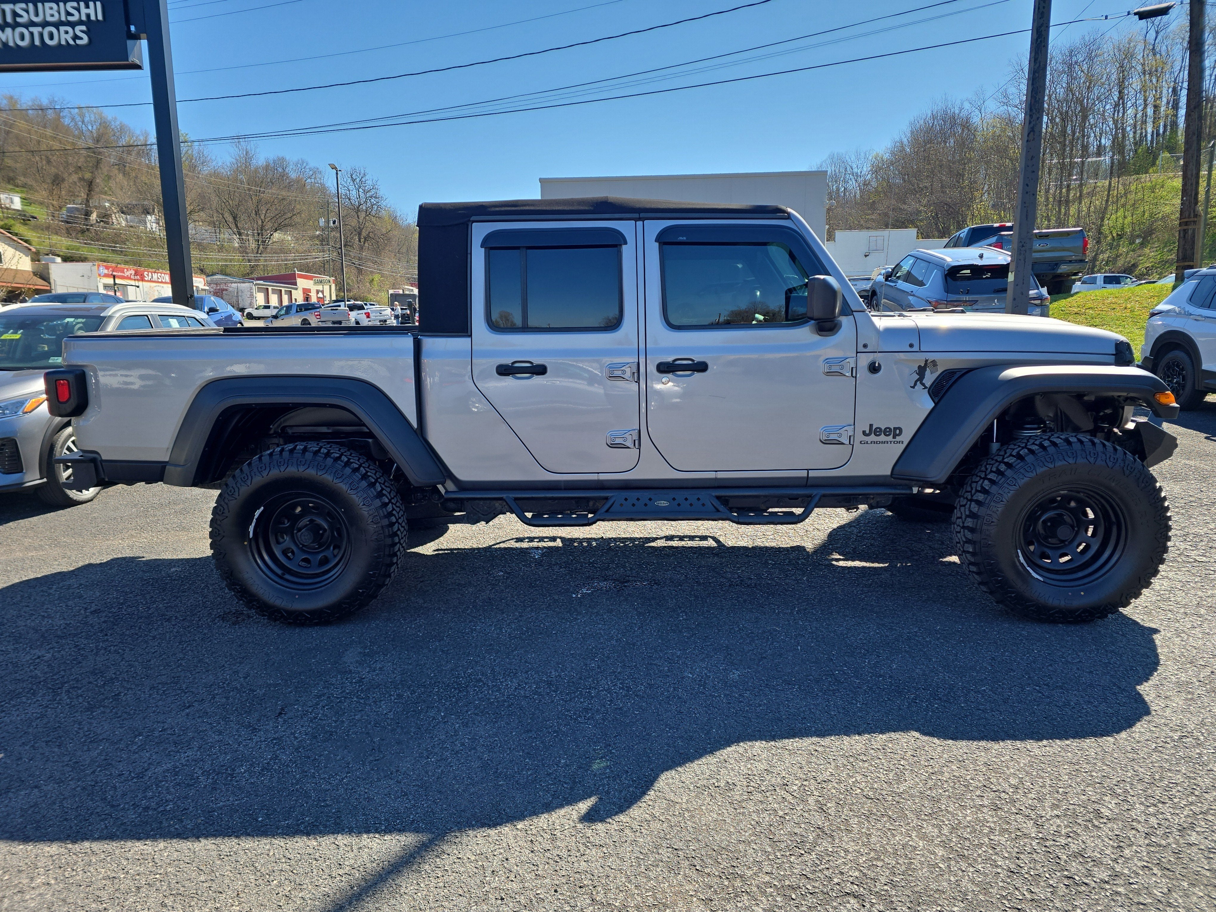 2020 Jeep Gladiator Sport