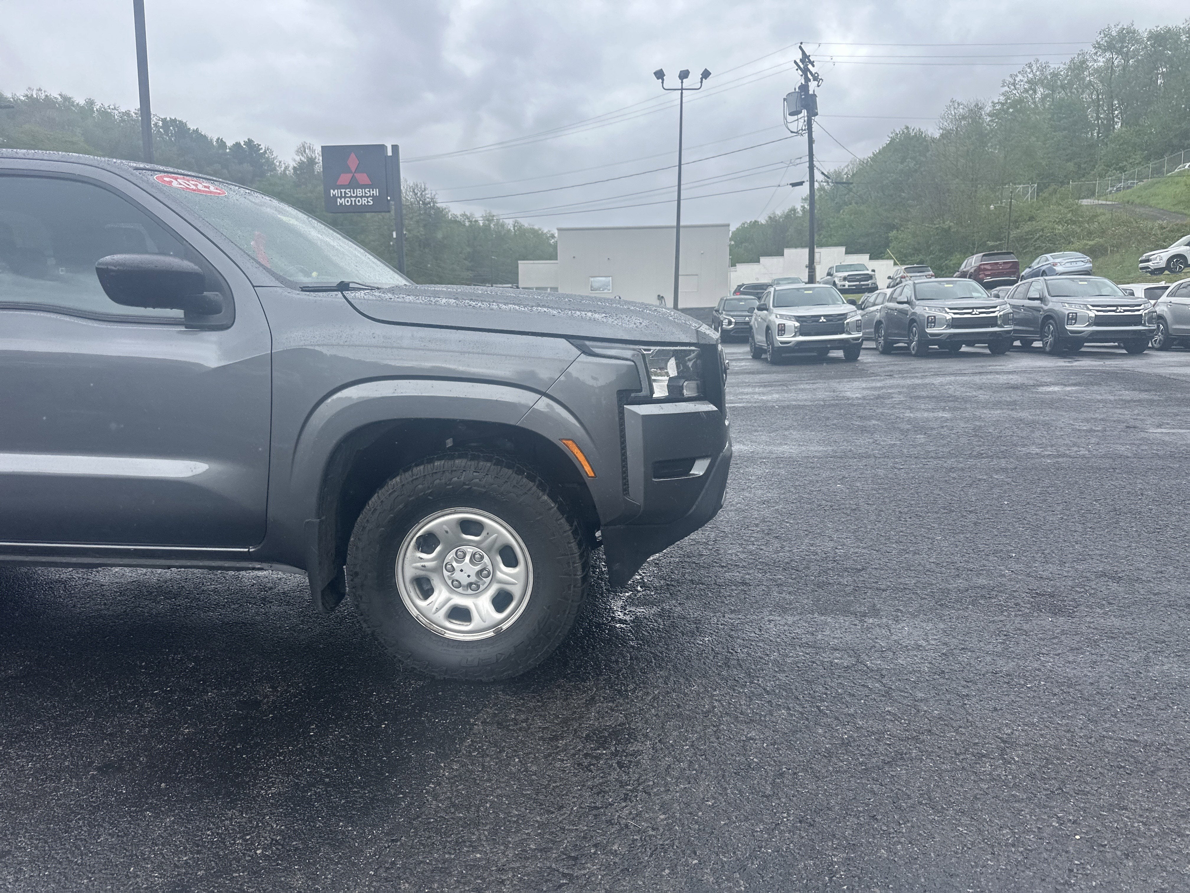 2022 Nissan Frontier S