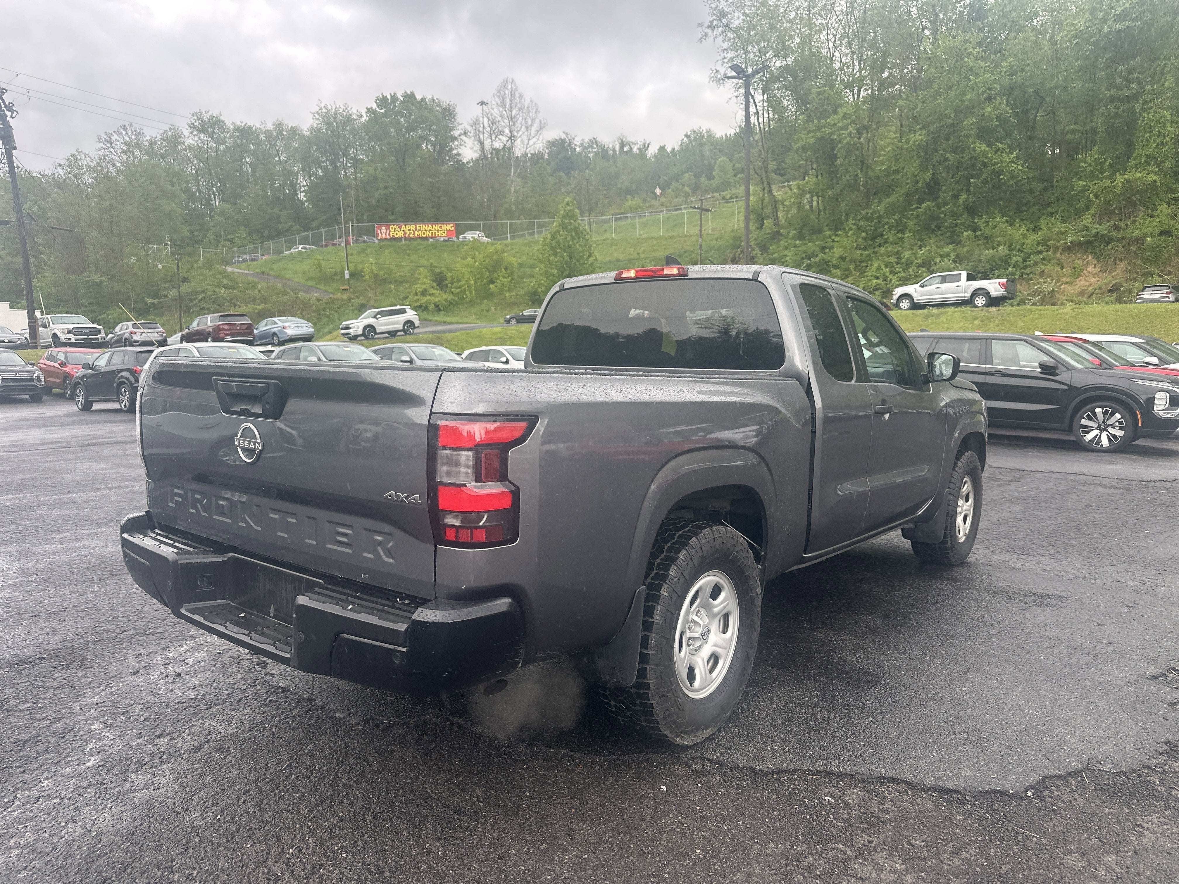 2022 Nissan Frontier S