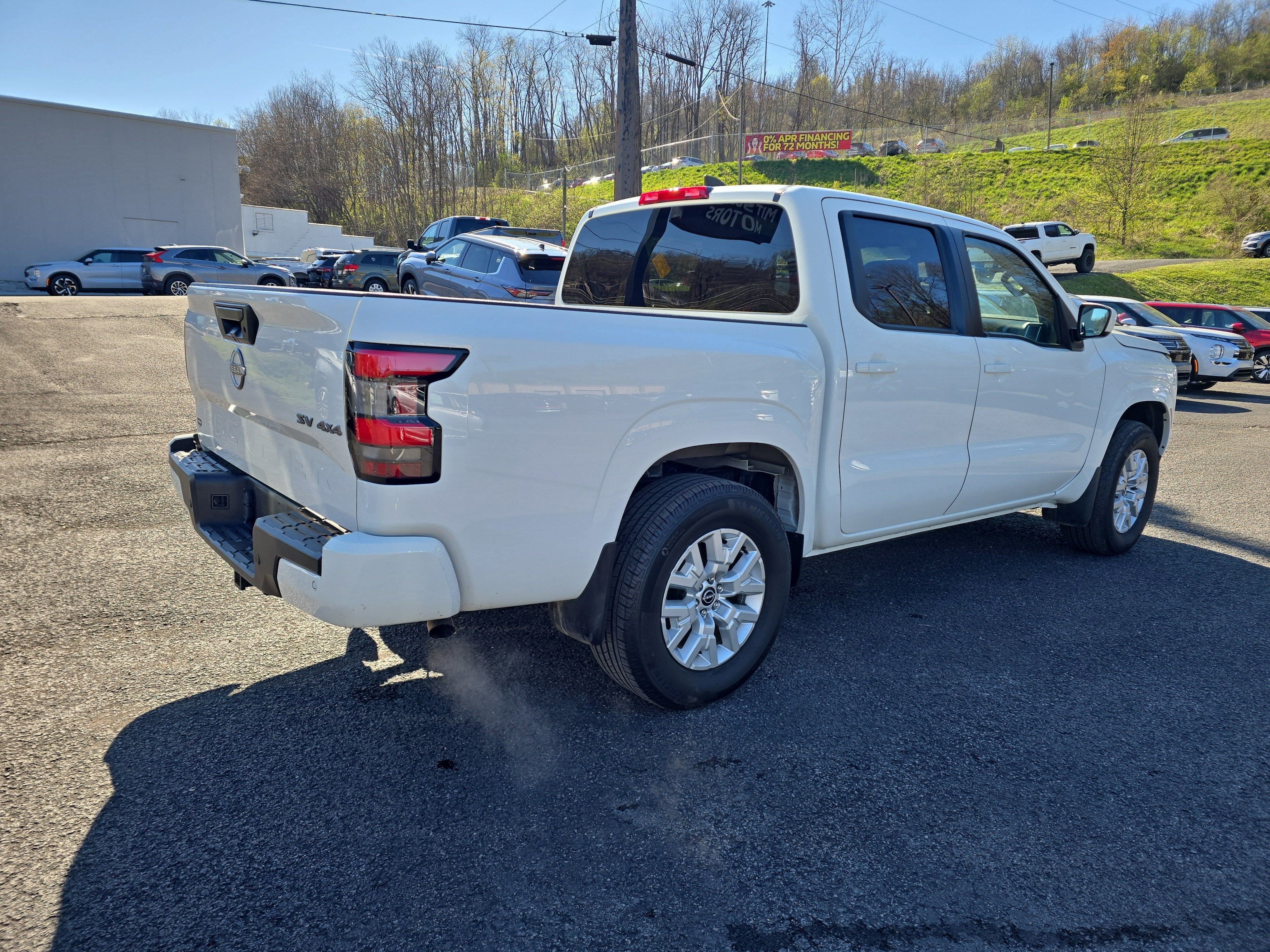 2022 Nissan Frontier SV