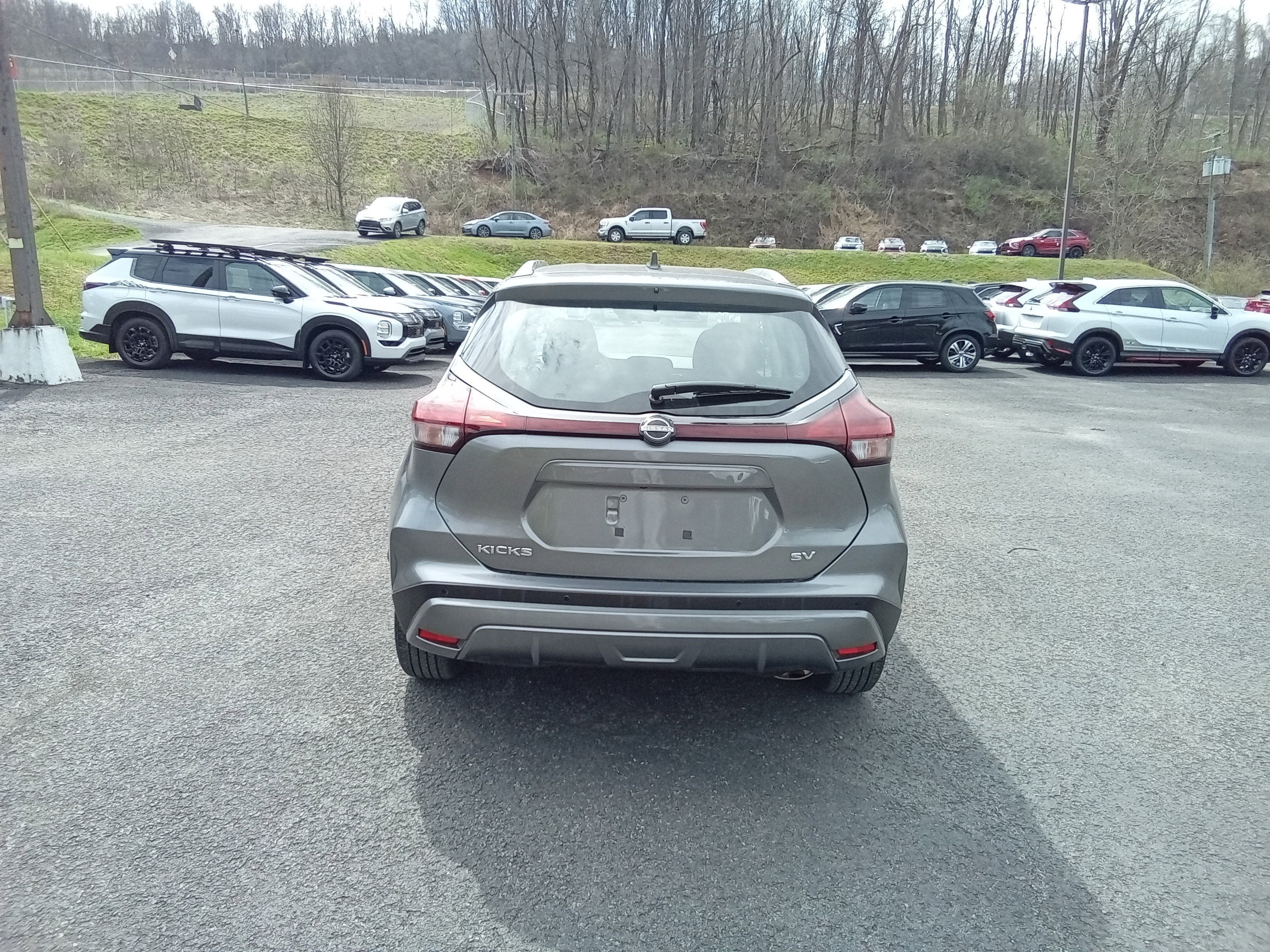 2024 Nissan Kicks SV