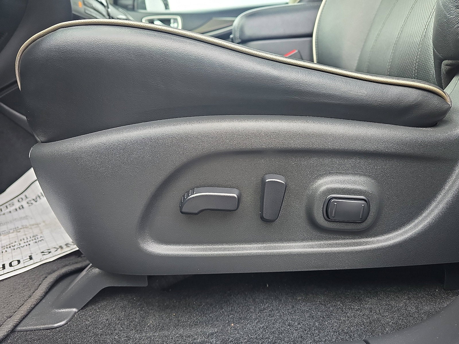 2019 INFINITI QX60 LUXE