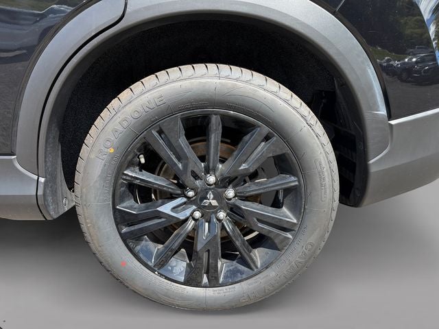 2023 Mitsubishi Eclipse Cross LE