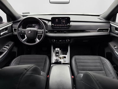 2022 Mitsubishi Outlander Black Edition
