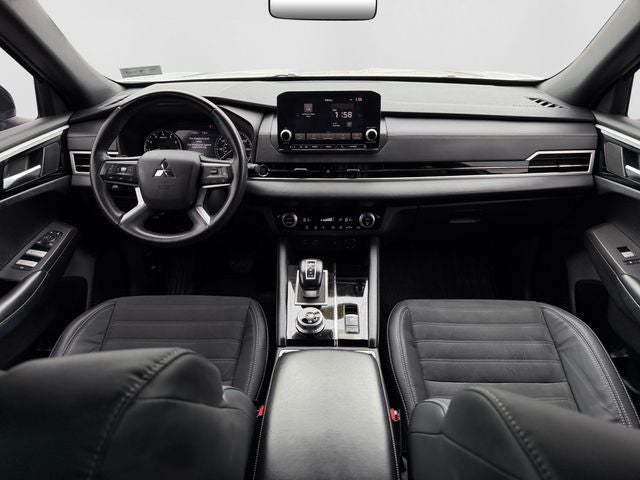 2022 Mitsubishi Outlander Black Edition