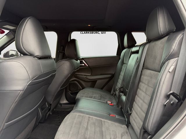 2022 Mitsubishi Outlander Black Edition
