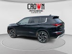 2022 Mitsubishi Outlander Base