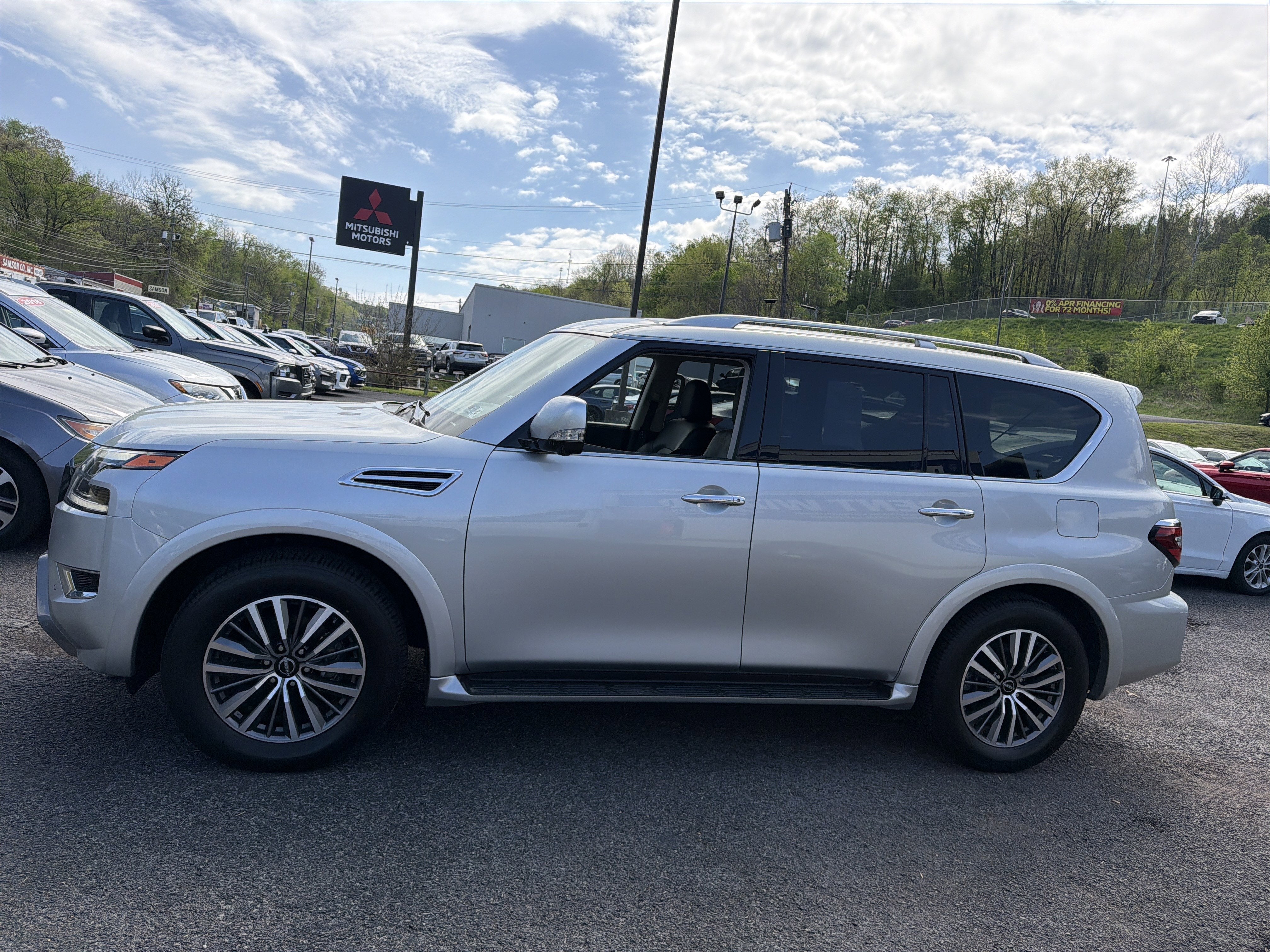 2024 Nissan Armada SL