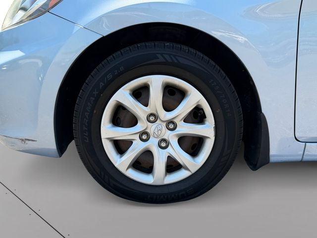2012 Hyundai Accent GS