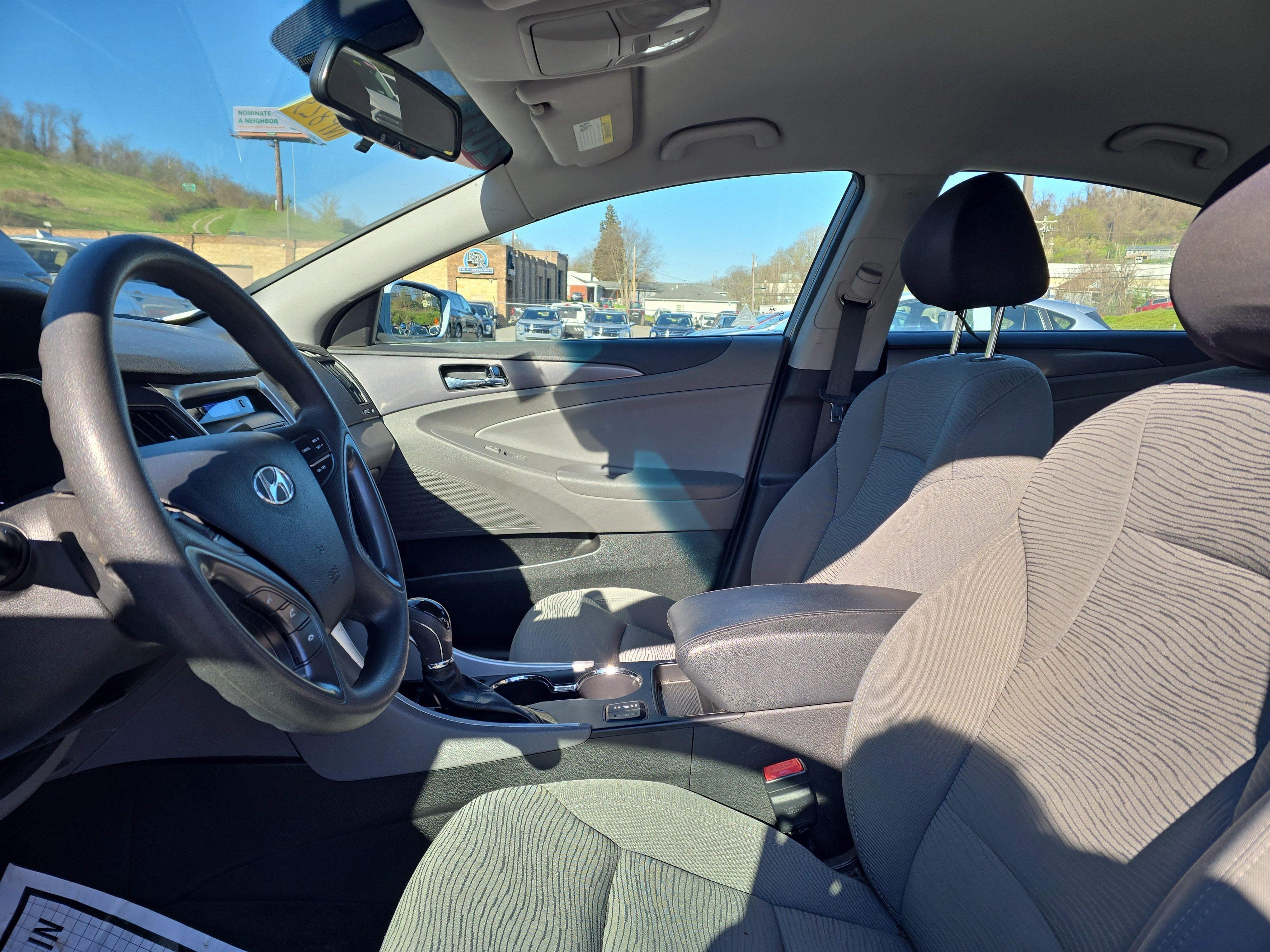 2013 Hyundai Sonata Hybrid Base