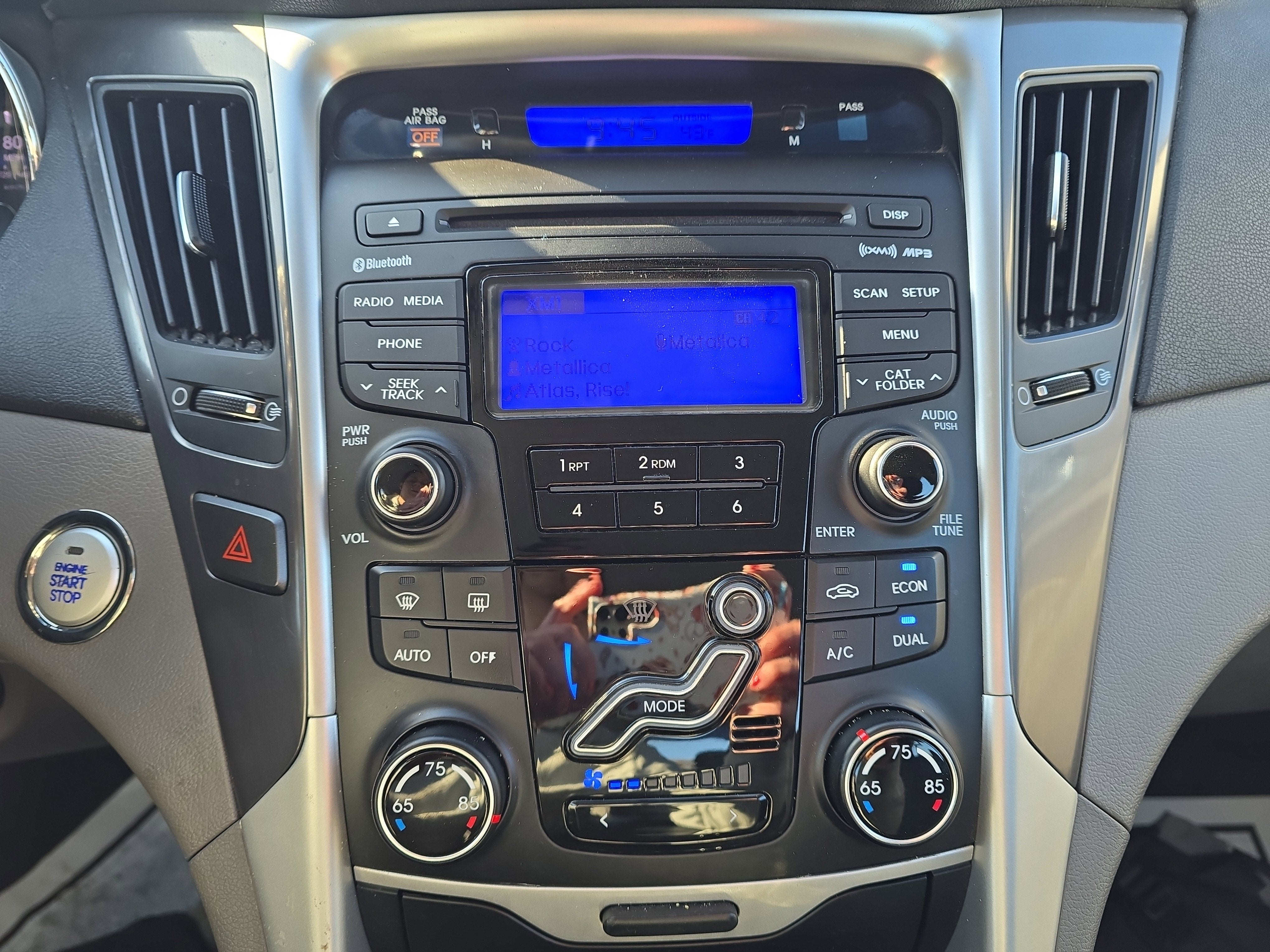 2013 Hyundai Sonata Hybrid Base