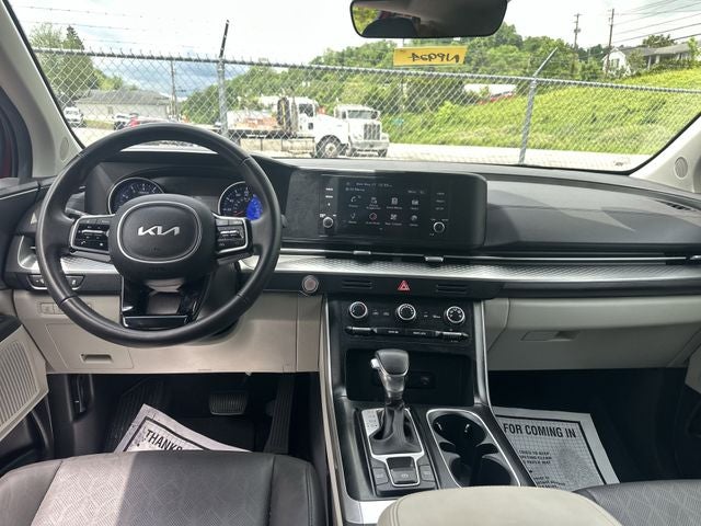 2024 Kia Carnival LX