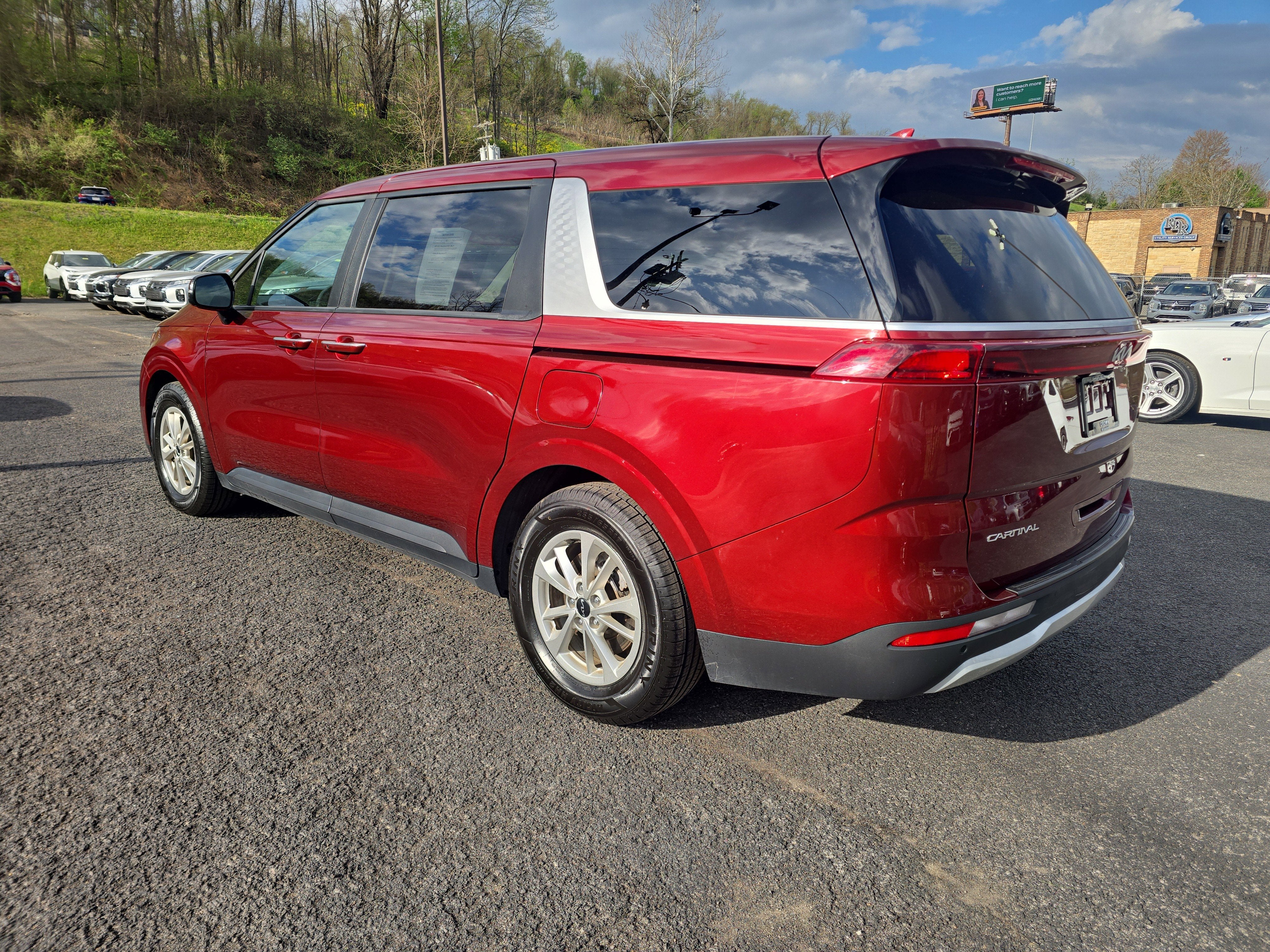 2024 Kia Carnival LX