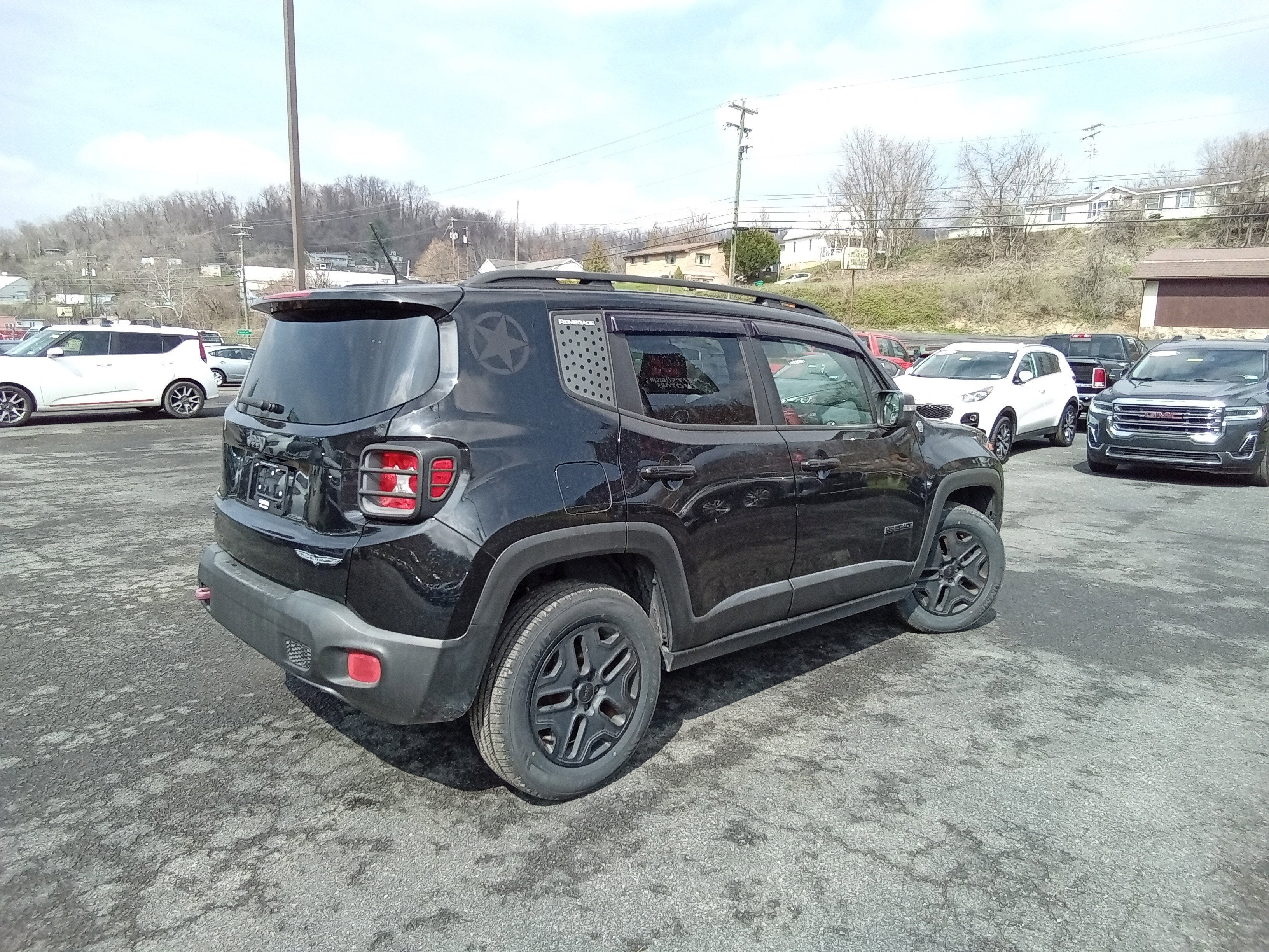 2017 Jeep Renegade Deserthawk