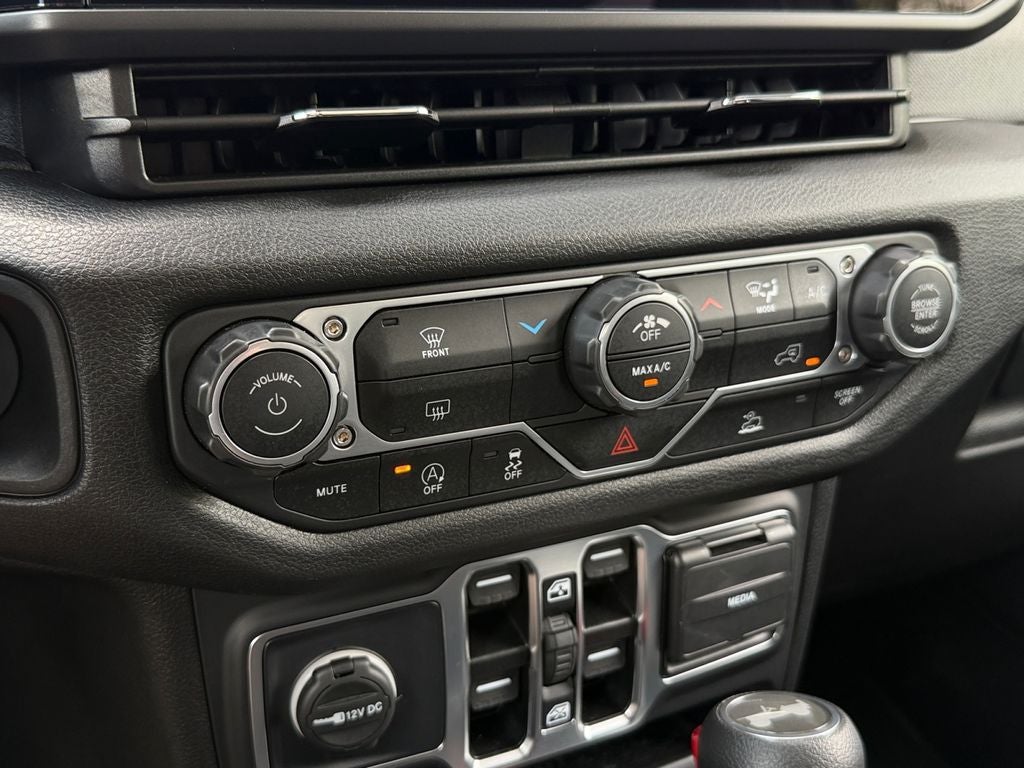 2025 Jeep Wrangler 4-Door Summit 4x4
