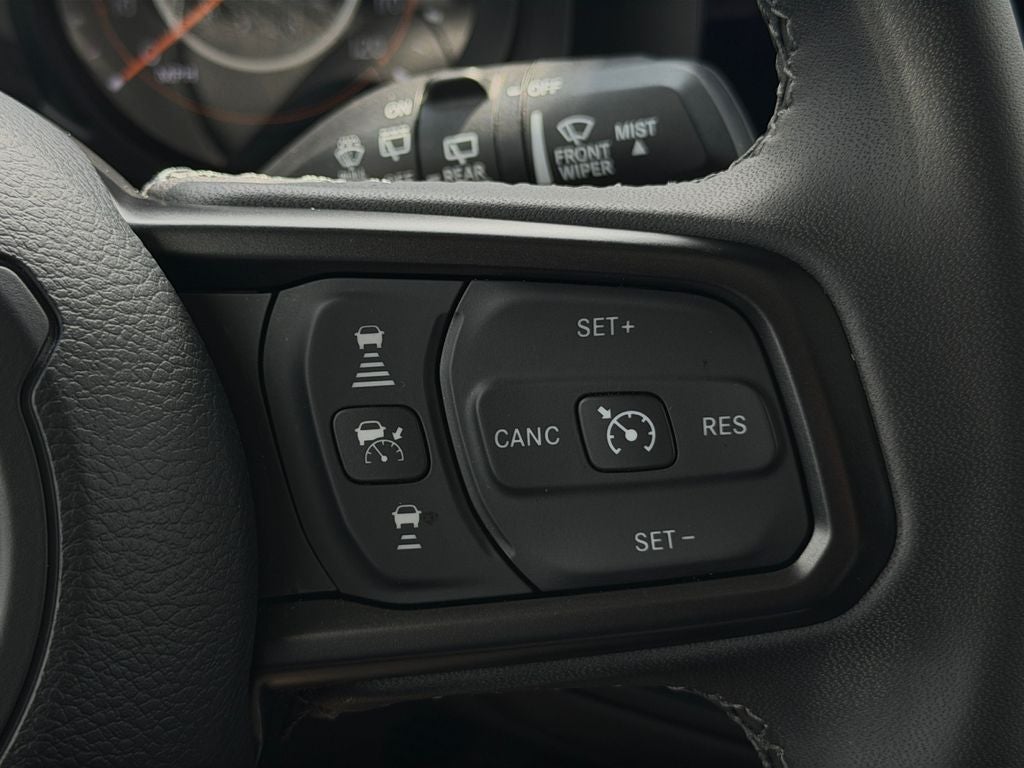 2025 Jeep Wrangler 4-Door Summit 4x4
