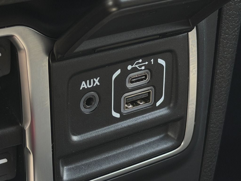 2025 Jeep Wrangler 4-Door Summit 4x4