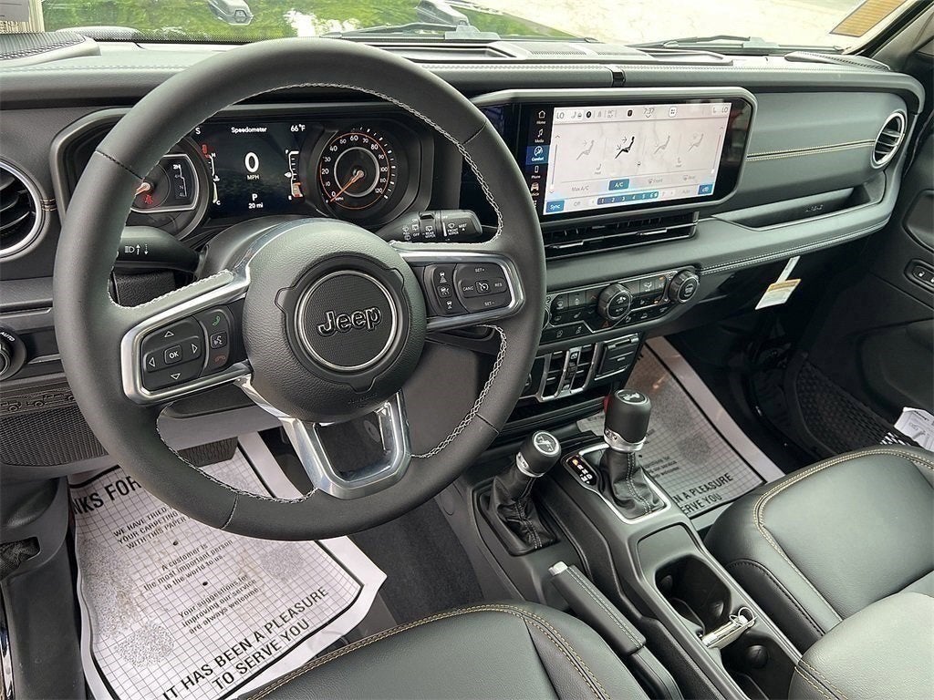 2025 Jeep Wrangler WRANGLER 4-DOOR SAHARA