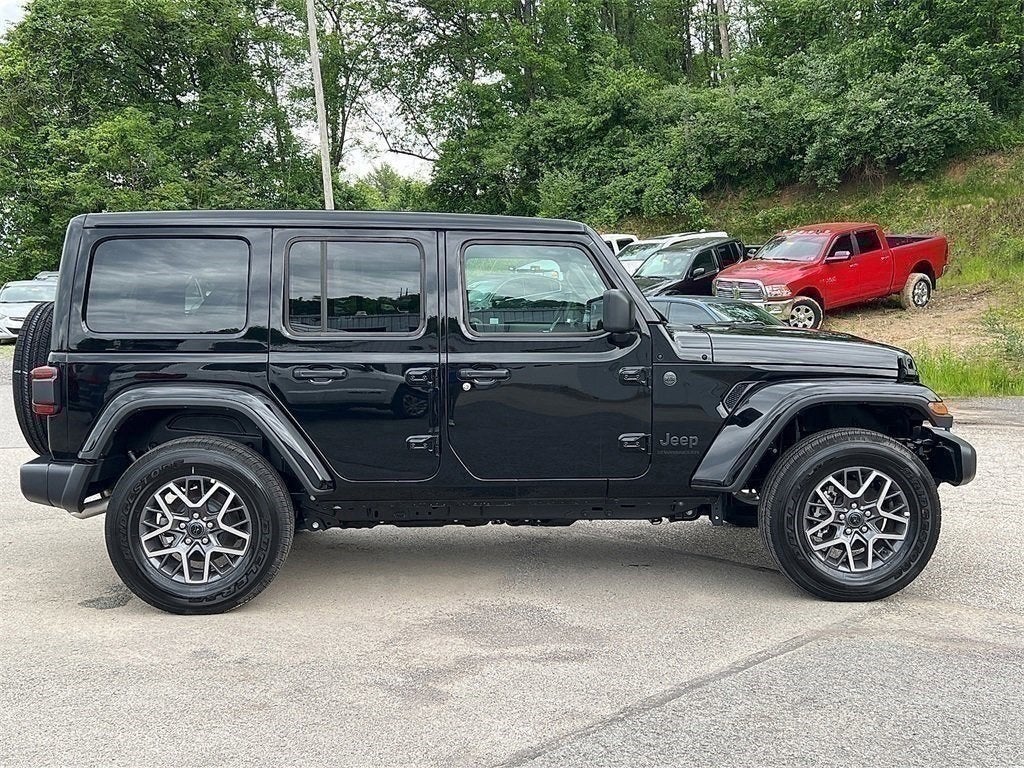 2025 Jeep Wrangler WRANGLER 4-DOOR SAHARA