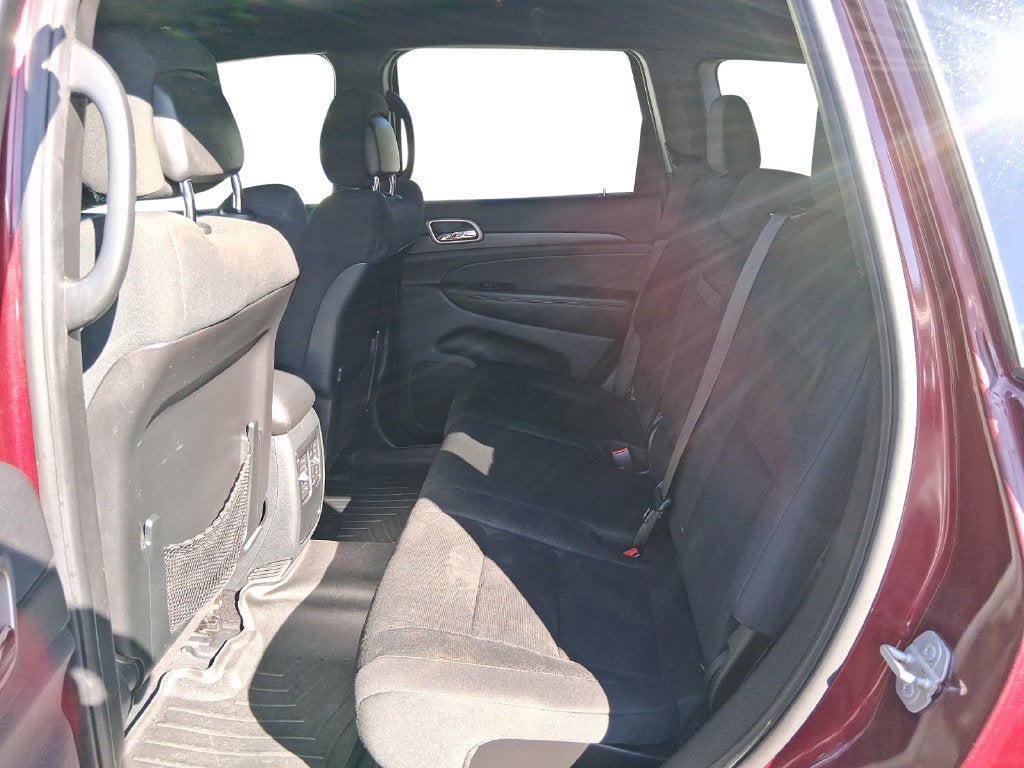 2017 Jeep Grand Cherokee Laredo 4x4