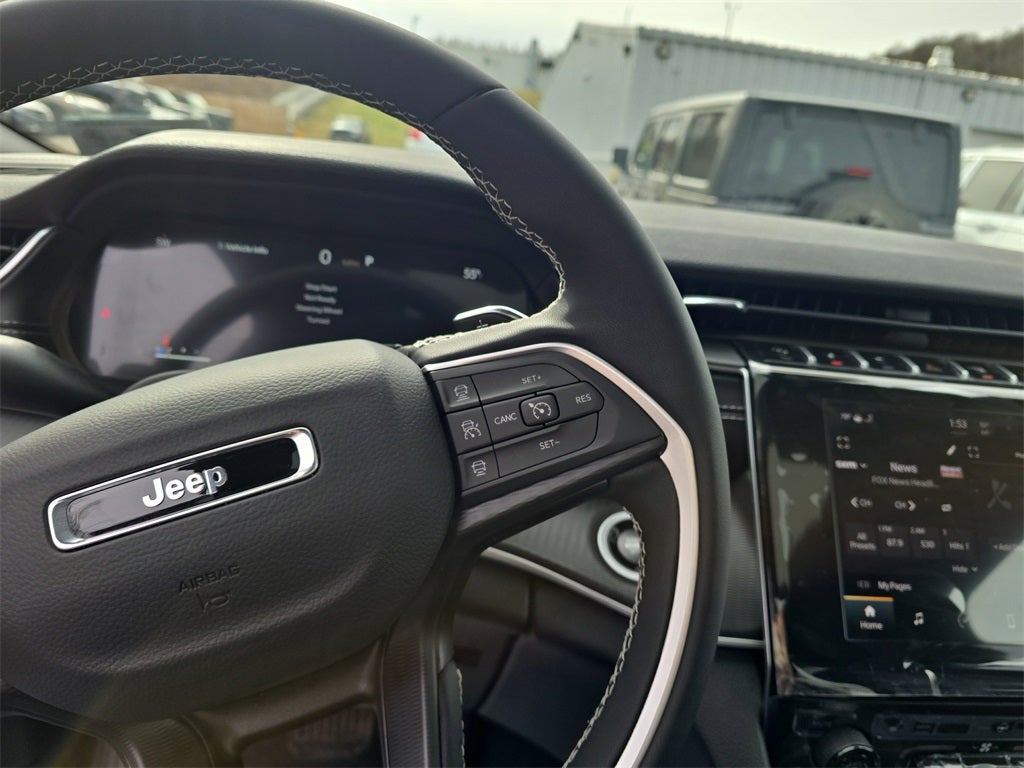 2026 Jeep Grand Cherokee GRAND CHEROKEE LAREDO X 4X4