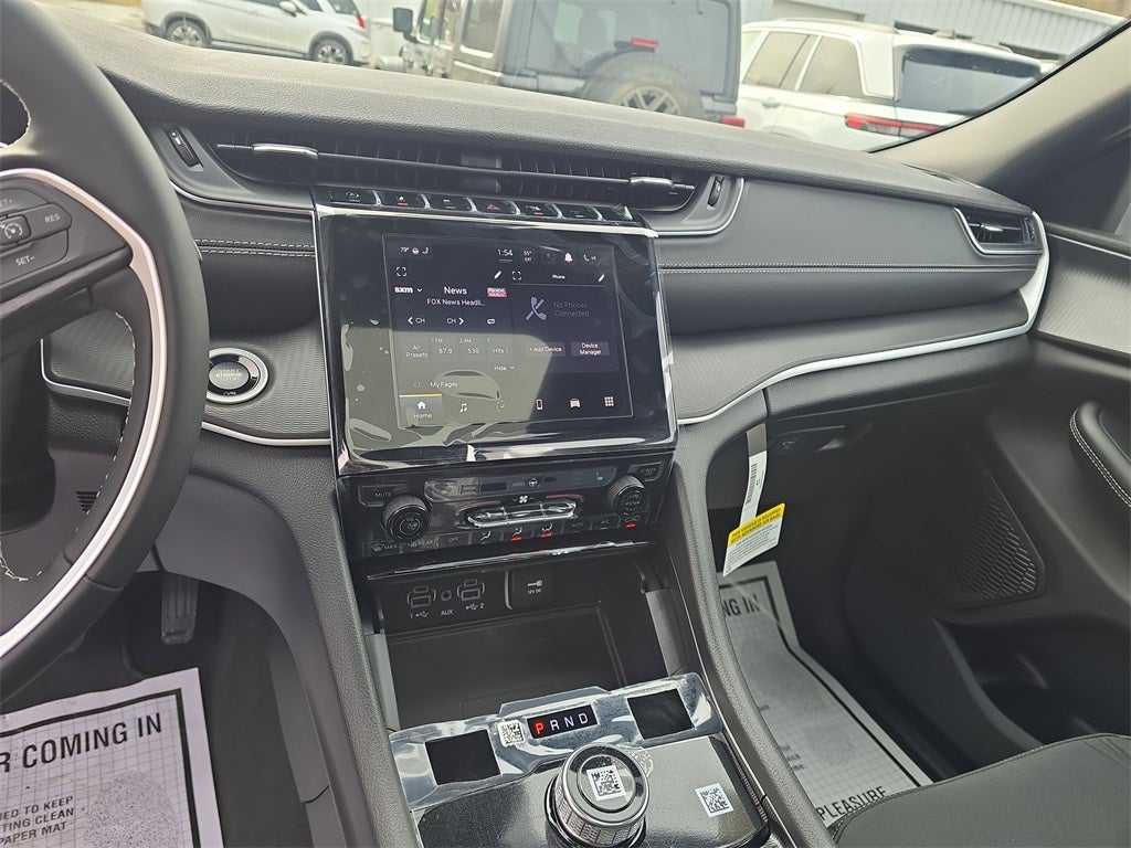 2026 Jeep Grand Cherokee GRAND CHEROKEE LAREDO X 4X4