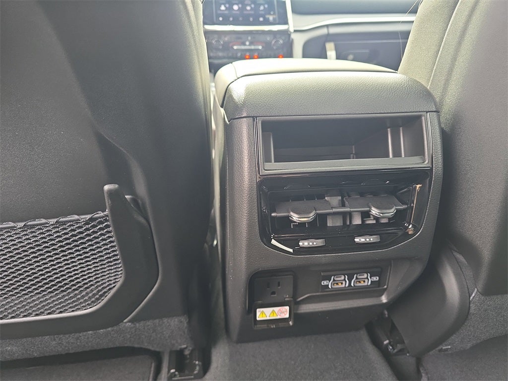 2026 Jeep Grand Cherokee GRAND CHEROKEE LAREDO X 4X4