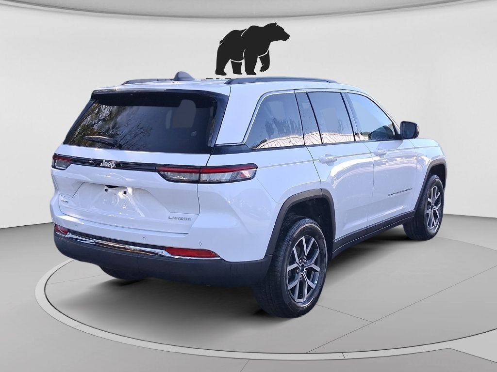 2027 Jeep Grand Cherokee GRAND CHEROKEE LAREDO X 4X4