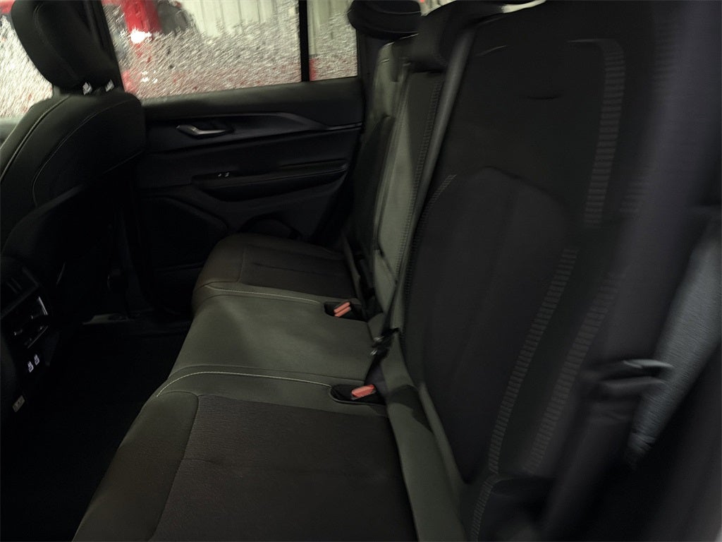 2026 Jeep Grand Cherokee GRAND CHEROKEE LAREDO X 4X4