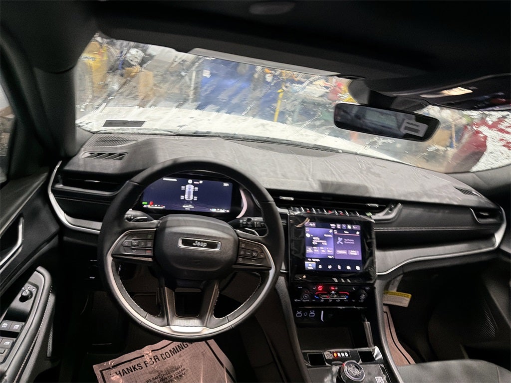 2026 Jeep Grand Cherokee GRAND CHEROKEE LAREDO X 4X4