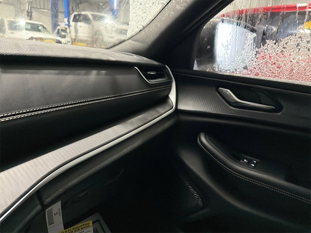 2026 Jeep Grand Cherokee GRAND CHEROKEE LAREDO X 4X4