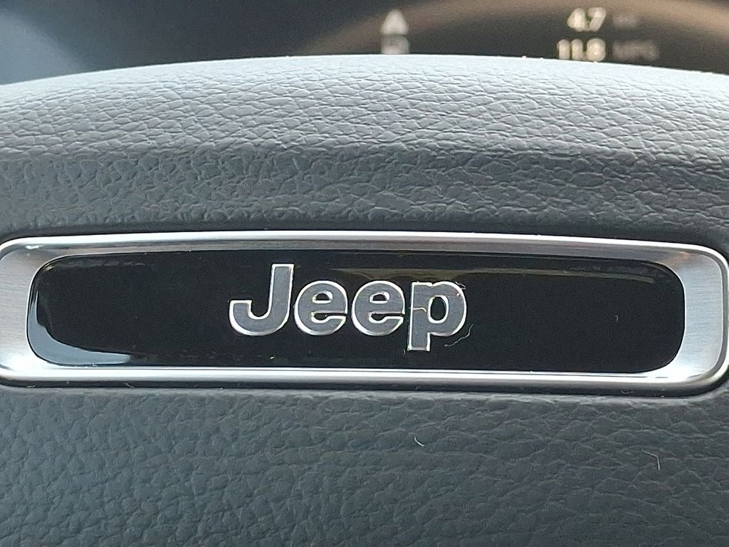 2026 Jeep Grand Cherokee GRAND CHEROKEE LAREDO 4X4