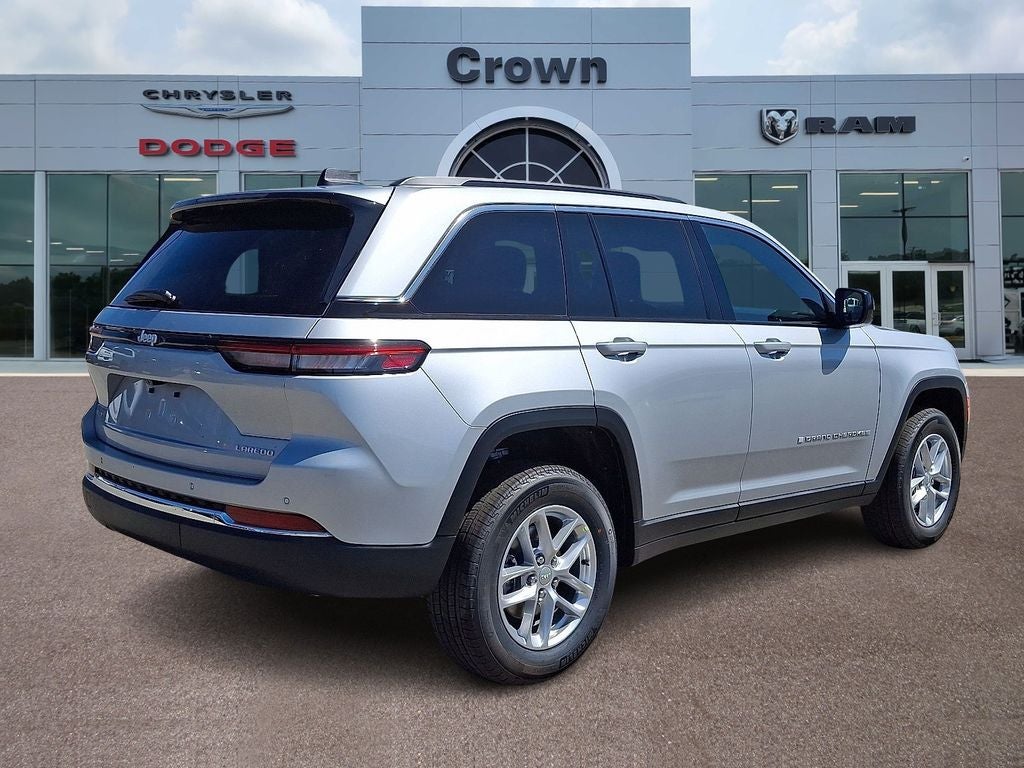 2026 Jeep Grand Cherokee GRAND CHEROKEE LAREDO 4X4