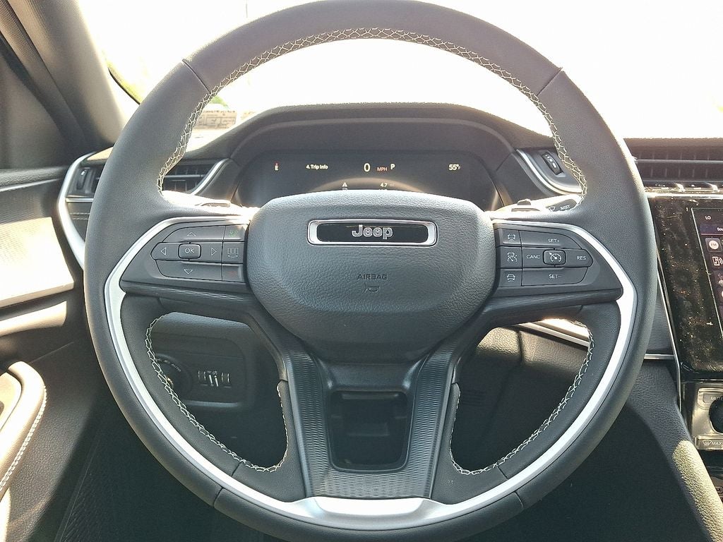2026 Jeep Grand Cherokee GRAND CHEROKEE LAREDO 4X4