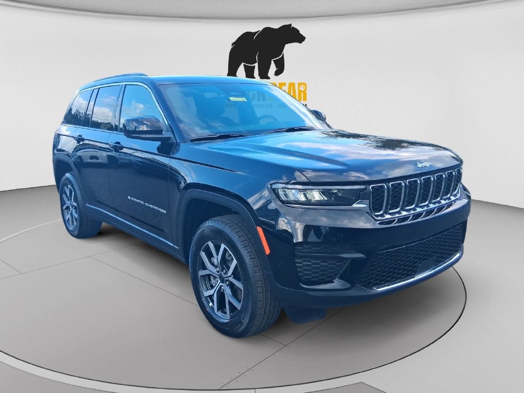 2027 Jeep Grand Cherokee GRAND CHEROKEE LAREDO X 4X4