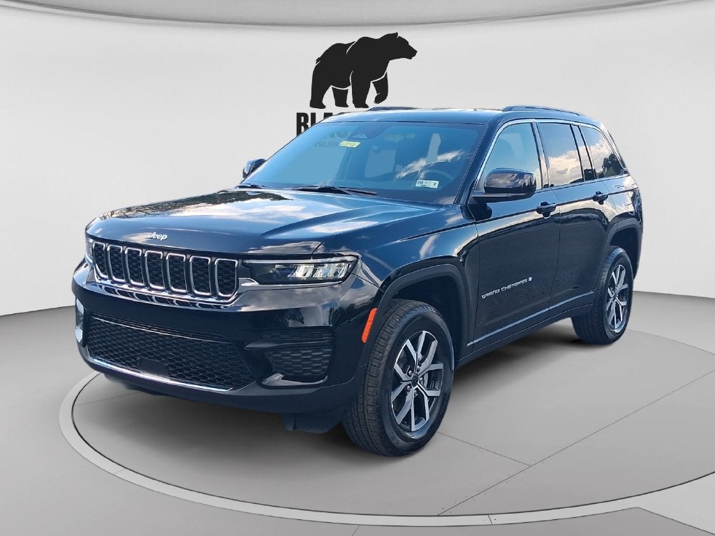 2027 Jeep Grand Cherokee GRAND CHEROKEE LAREDO X 4X4