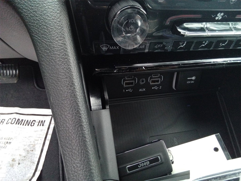 2026 Jeep Grand Cherokee GRAND CHEROKEE LAREDO X 4X4