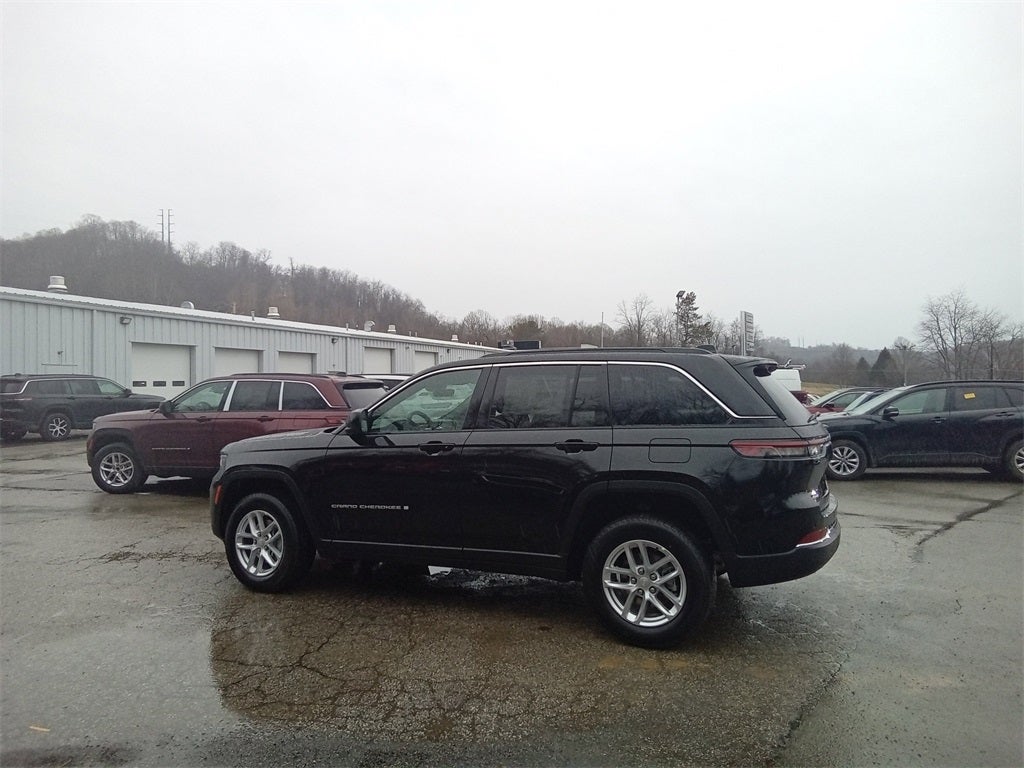 2026 Jeep Grand Cherokee GRAND CHEROKEE LAREDO X 4X4