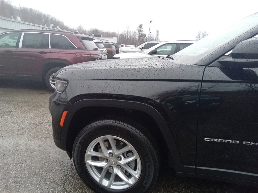 2026 Jeep Grand Cherokee GRAND CHEROKEE LAREDO X 4X4