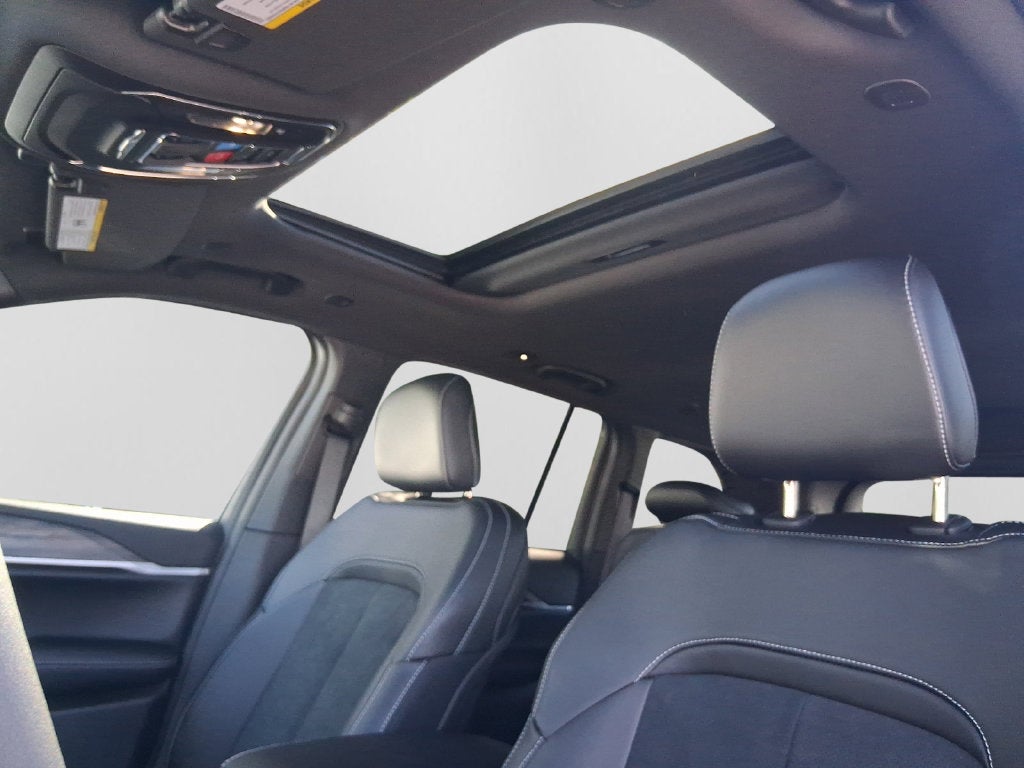 2027 Jeep Grand Cherokee GRAND CHEROKEE LAREDO ALTITUDE 4X4