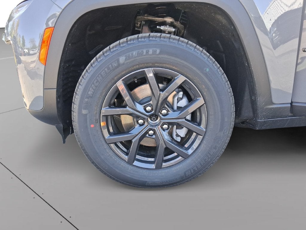 2027 Jeep Grand Cherokee GRAND CHEROKEE LAREDO ALTITUDE 4X4