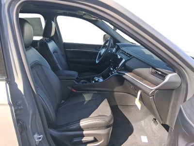 2027 Jeep Grand Cherokee GRAND CHEROKEE LAREDO ALTITUDE 4X4