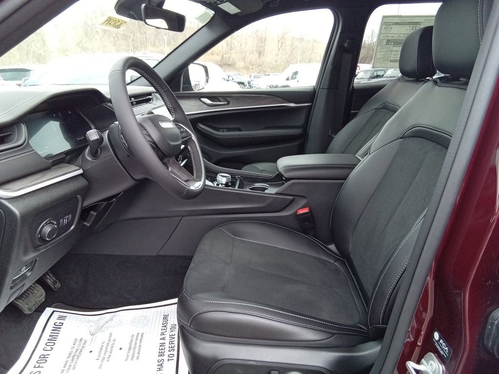 2026 Jeep Grand Cherokee GRAND CHEROKEE LAREDO ALTITUDE 4X4