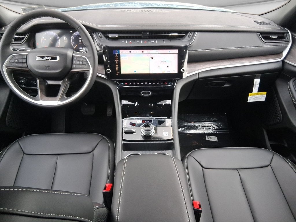 2027 Jeep Grand Cherokee GRAND CHEROKEE LIMITED 4X4