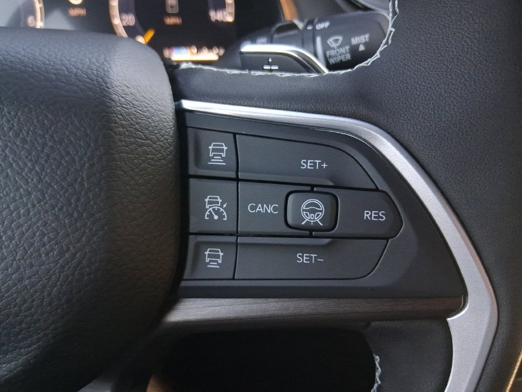 2027 Jeep Grand Cherokee GRAND CHEROKEE LIMITED 4X4