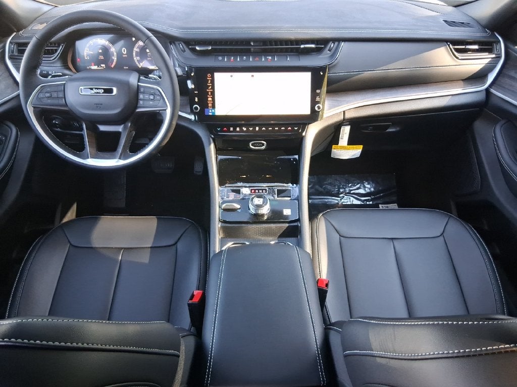 2027 Jeep Grand Cherokee GRAND CHEROKEE LIMITED 4X4