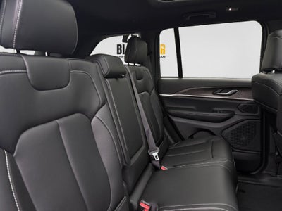 2027 Jeep Grand Cherokee GRAND CHEROKEE LIMITED 4X4