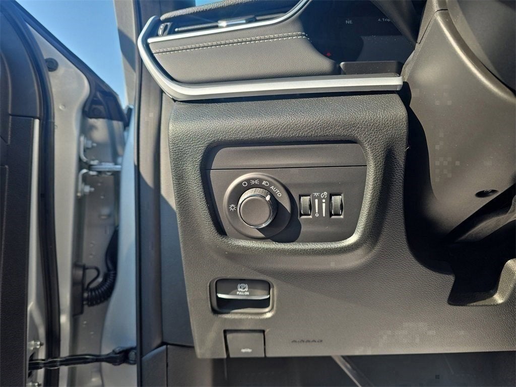 2025 Jeep Grand Cherokee L GRAND CHEROKEE L ALTITUDE X 4X4